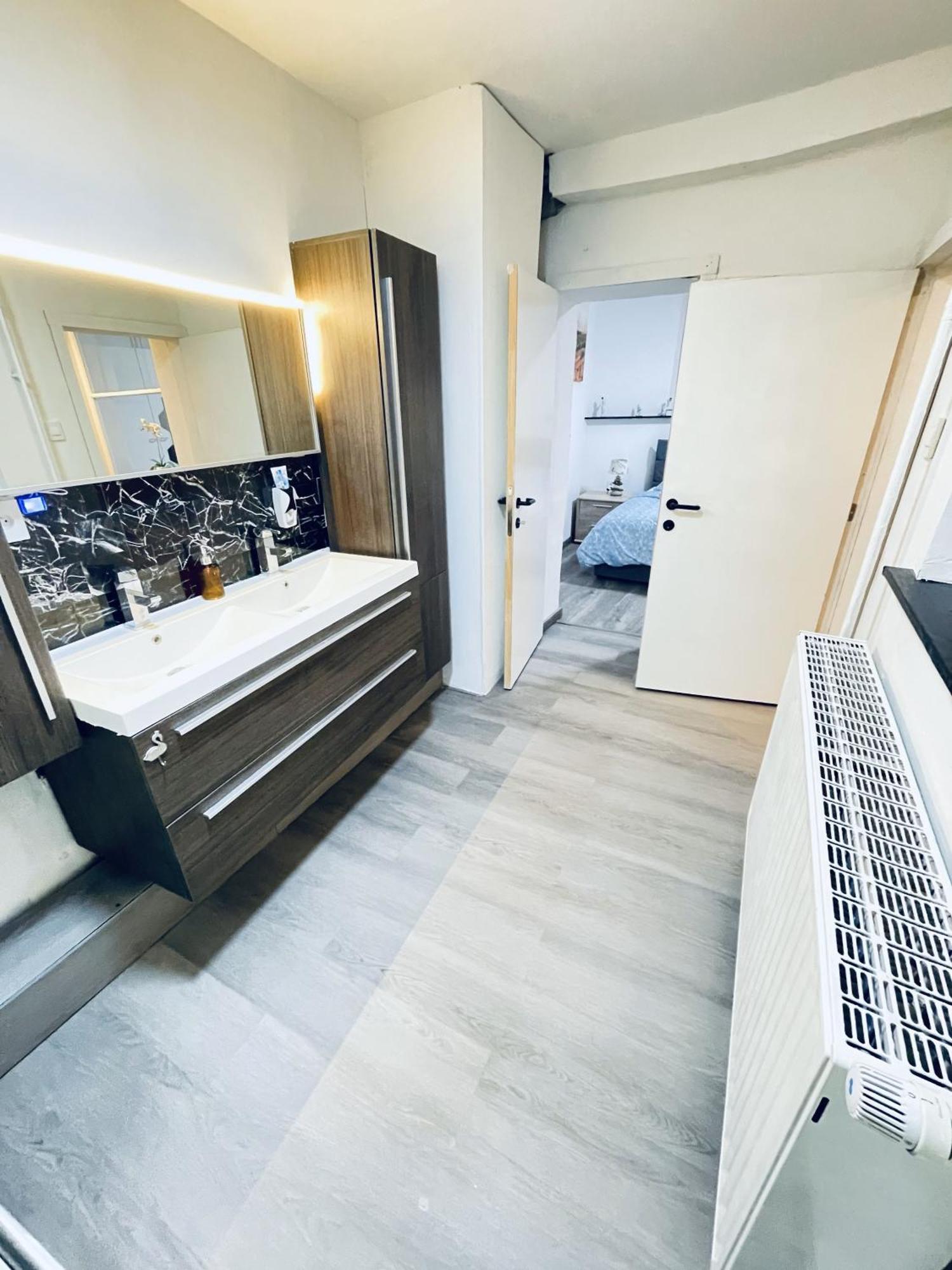 Cozy&Calm Room With Ensuite Heers Esterno foto
