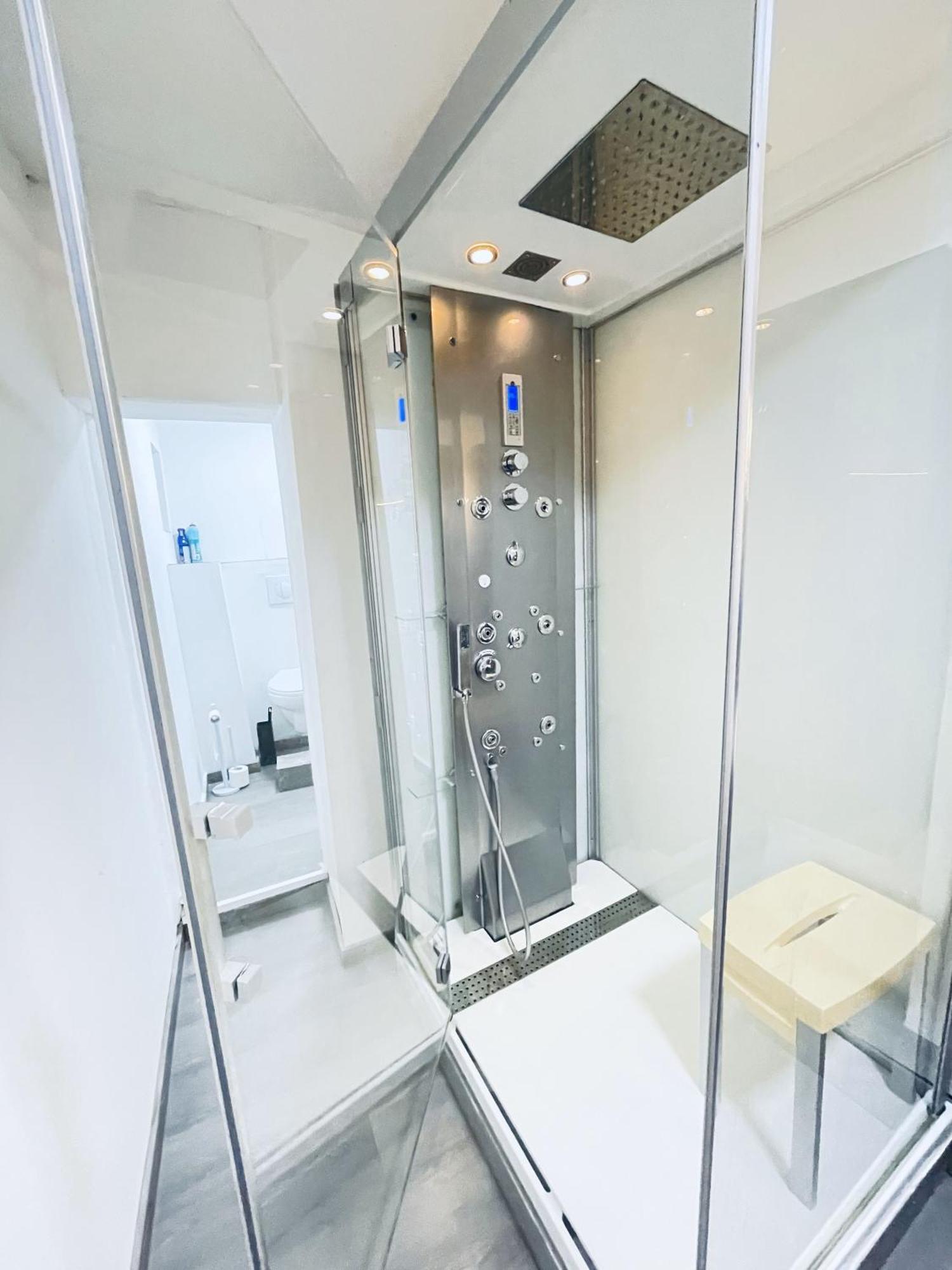 Cozy&Calm Room With Ensuite Heers Esterno foto